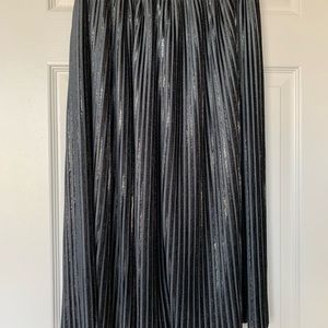 Zara Metallic Pleated Midi Skirt Size Medium